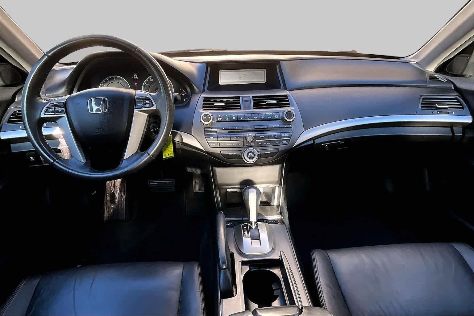 Used 2012 Alabaster Silver Metallic Honda SE image 14