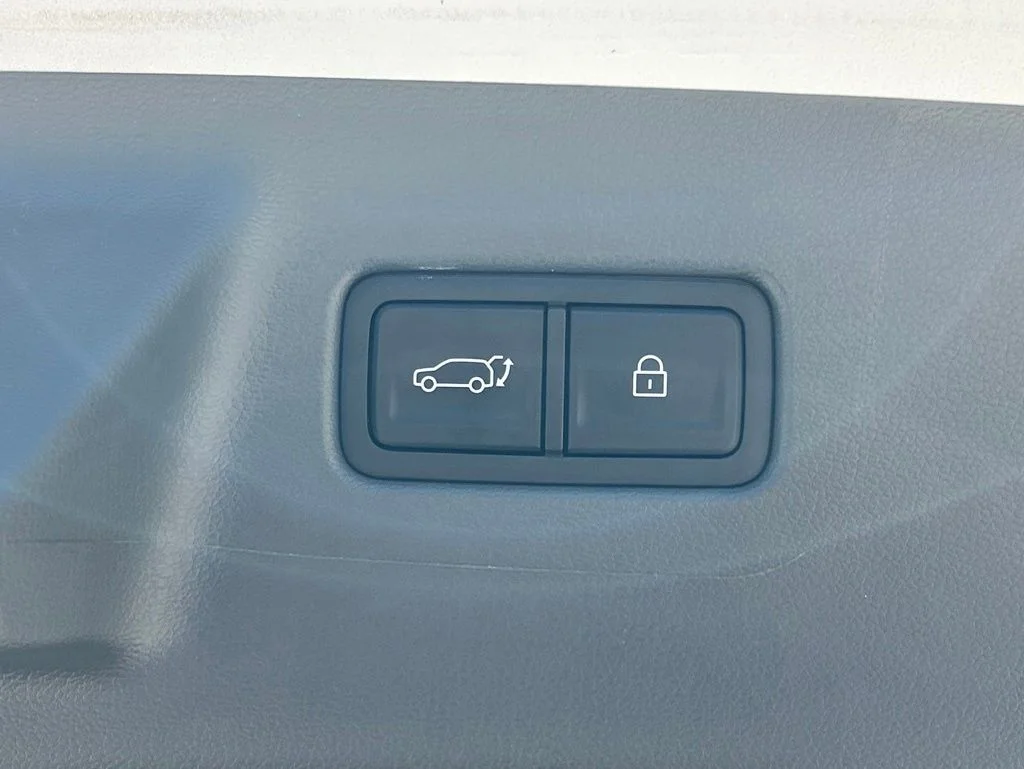 Certified Used 2026 Shimmering Silver Pearl Hyundai SEL image 47