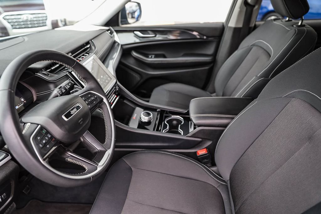 2023 Jeep Grand Cherokee L Laredo - Photo 18