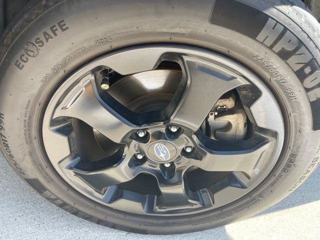 Used 2022  Subaru Wilderness image 8