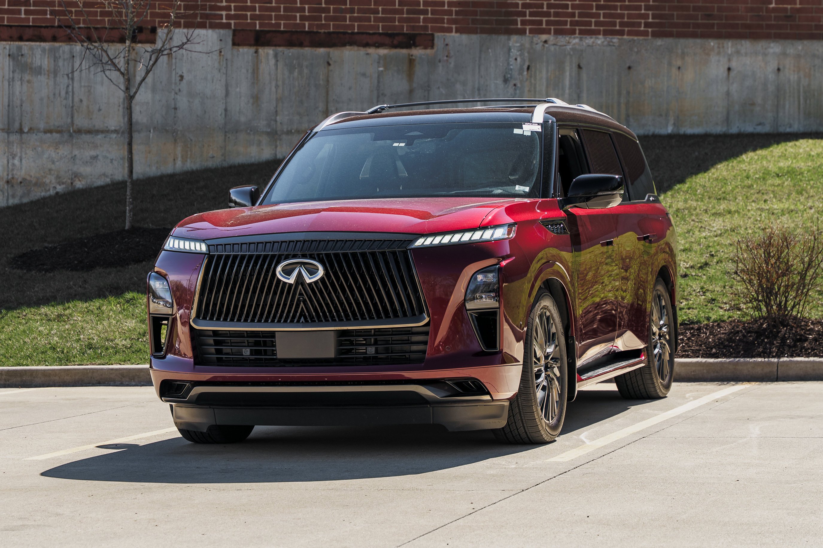 Used 2025 Coulis Red/Black Obsidian INFINITI AUTOGRAPH image 7