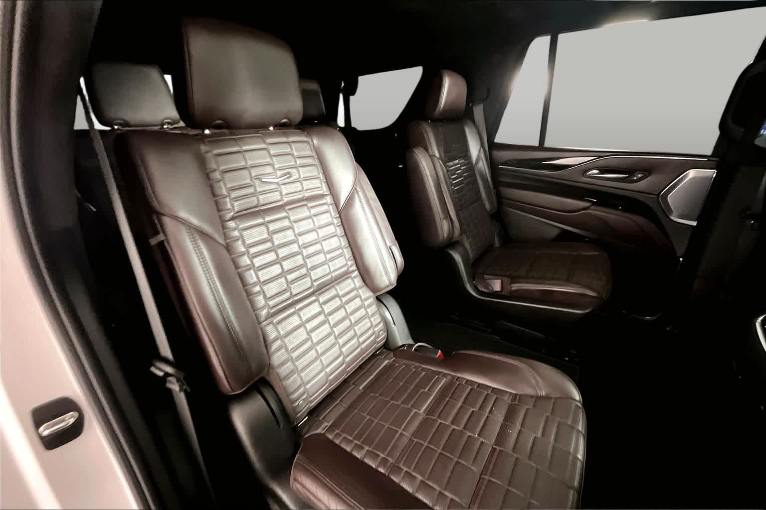 Used 2024 Crystal White Tricoat Cadillac AWD V-Series image 20