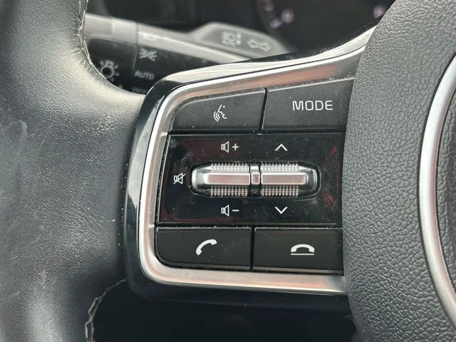 Used 2021 Silver Kia S image 19