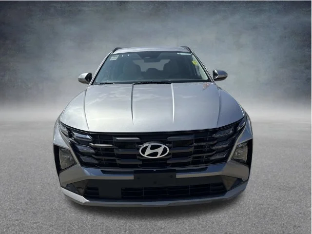 Used 2025 Silver Hyundai SEL image 5
