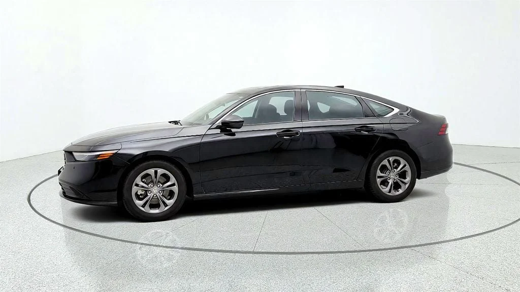Used 2025 Crystal Black Pearl Honda EX-L Sedan image 8