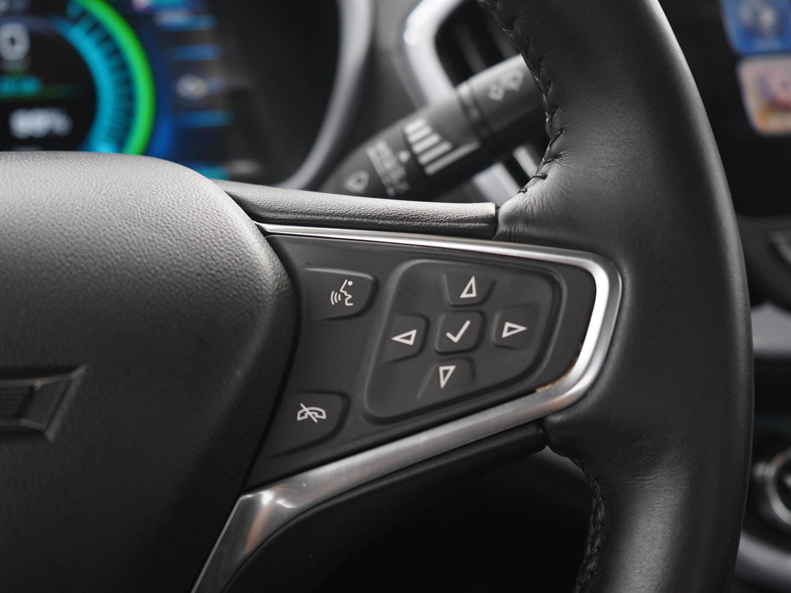 Used 2017 Kinetic Blue Metallic Chevrolet LT image 19