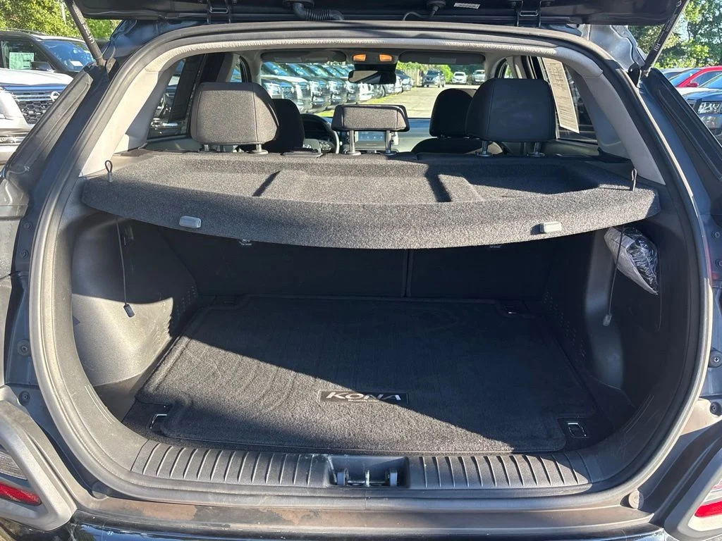 Used 2021 Black Hyundai SEL image 16