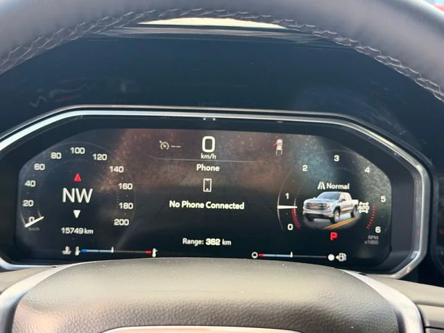 Used 2026  GMC Elevation image 4