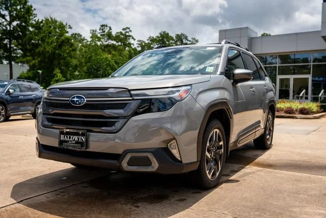 Certified Used 2025 River Rock Pearl Subaru Limited image 11