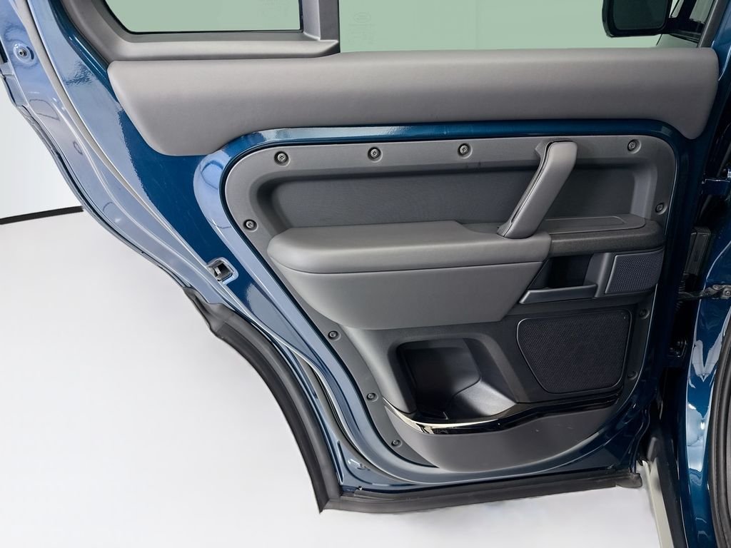 New 2026 Sargasso Blue LAND ROVER OCTA image 25