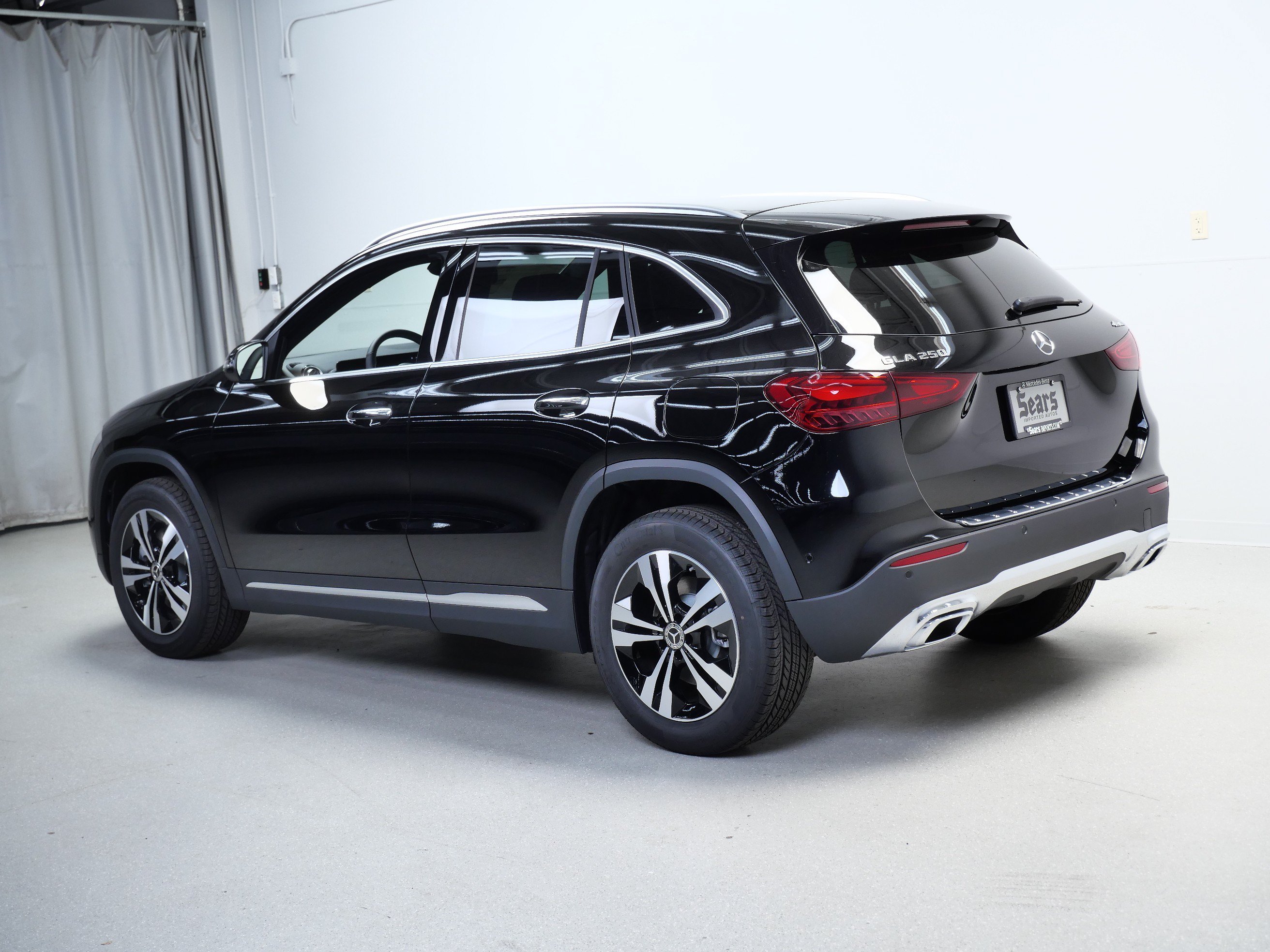 New 2026 Night Black Mercedes-Benz GLA 250 image 6