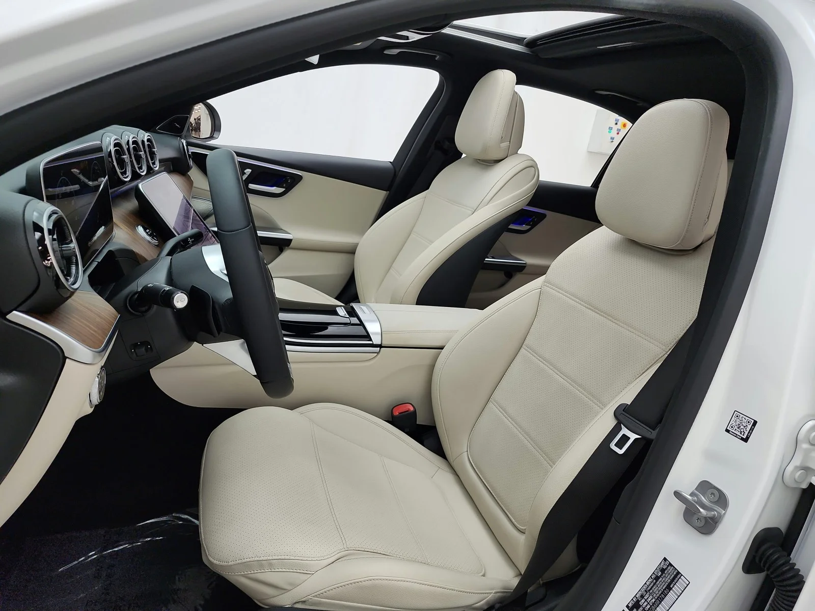 Certified Used 2024 Polar White Mercedes-Benz C 300 Sedan image 10