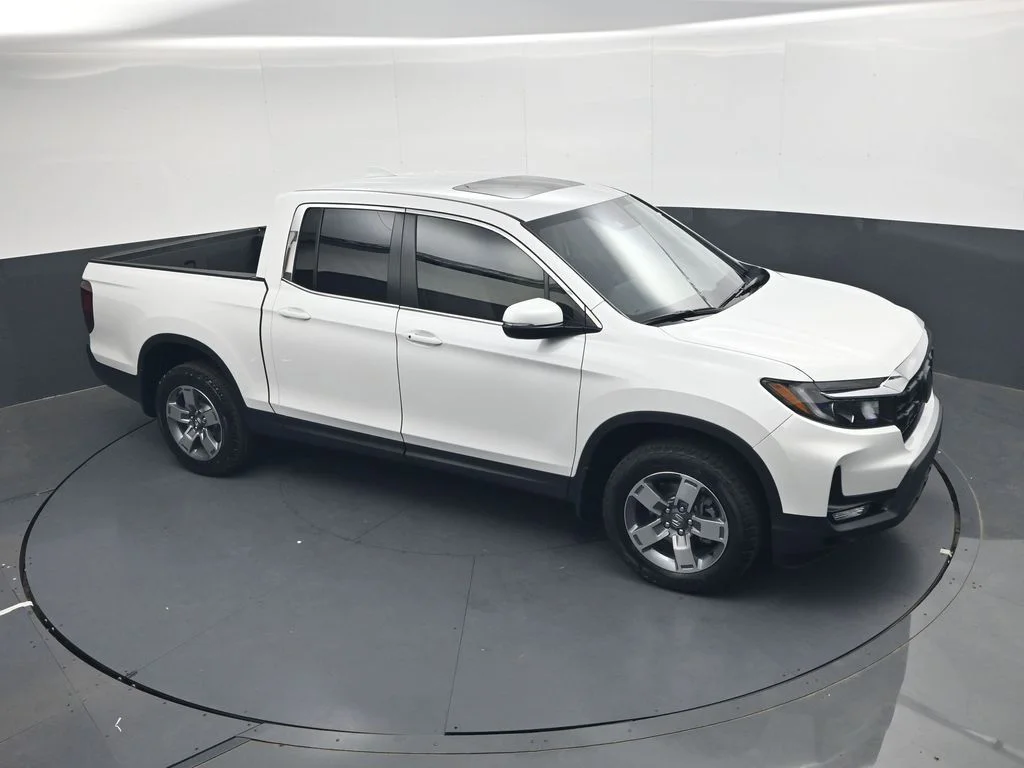 New 2026 Platinum White Pearl Honda RTL image 21
