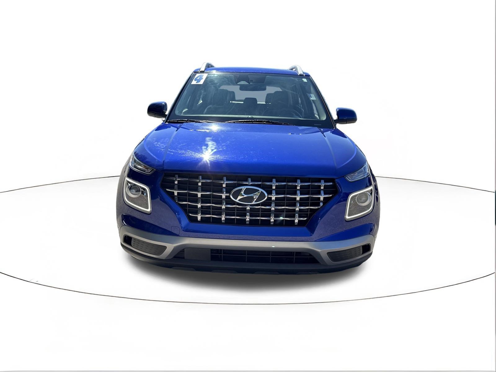 2024 Hyundai Venue Limited - Photo 8