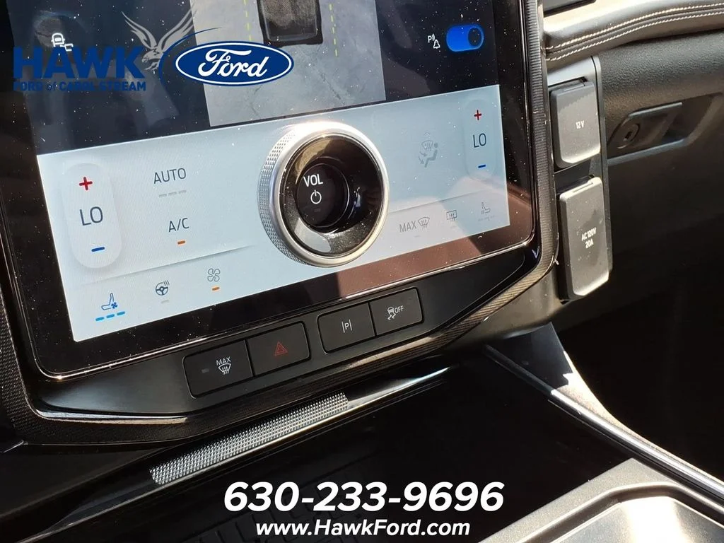 Used 2025 White Ford Platinum image 12