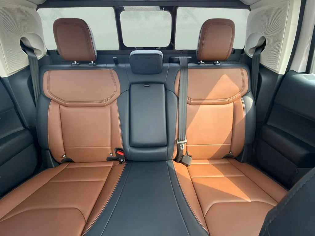 Used 2023 White Ford Lariat image 6