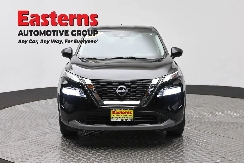 Used 2023 Black Nissan SV image 2