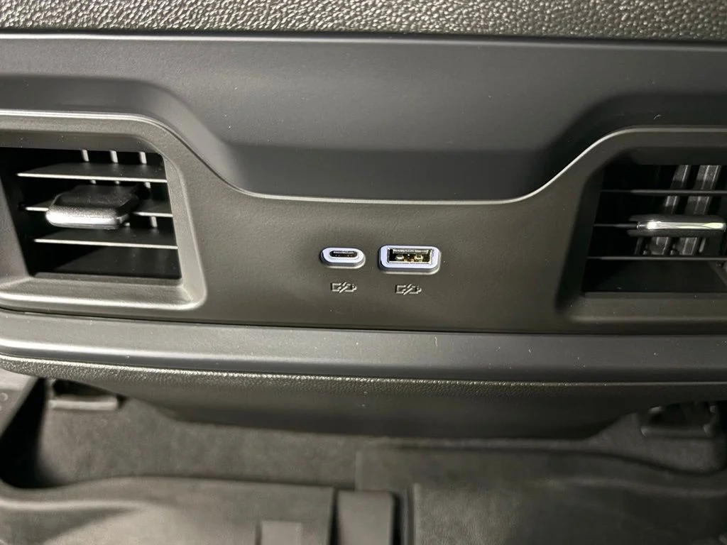 Used 2023 White Chevrolet RST image 33