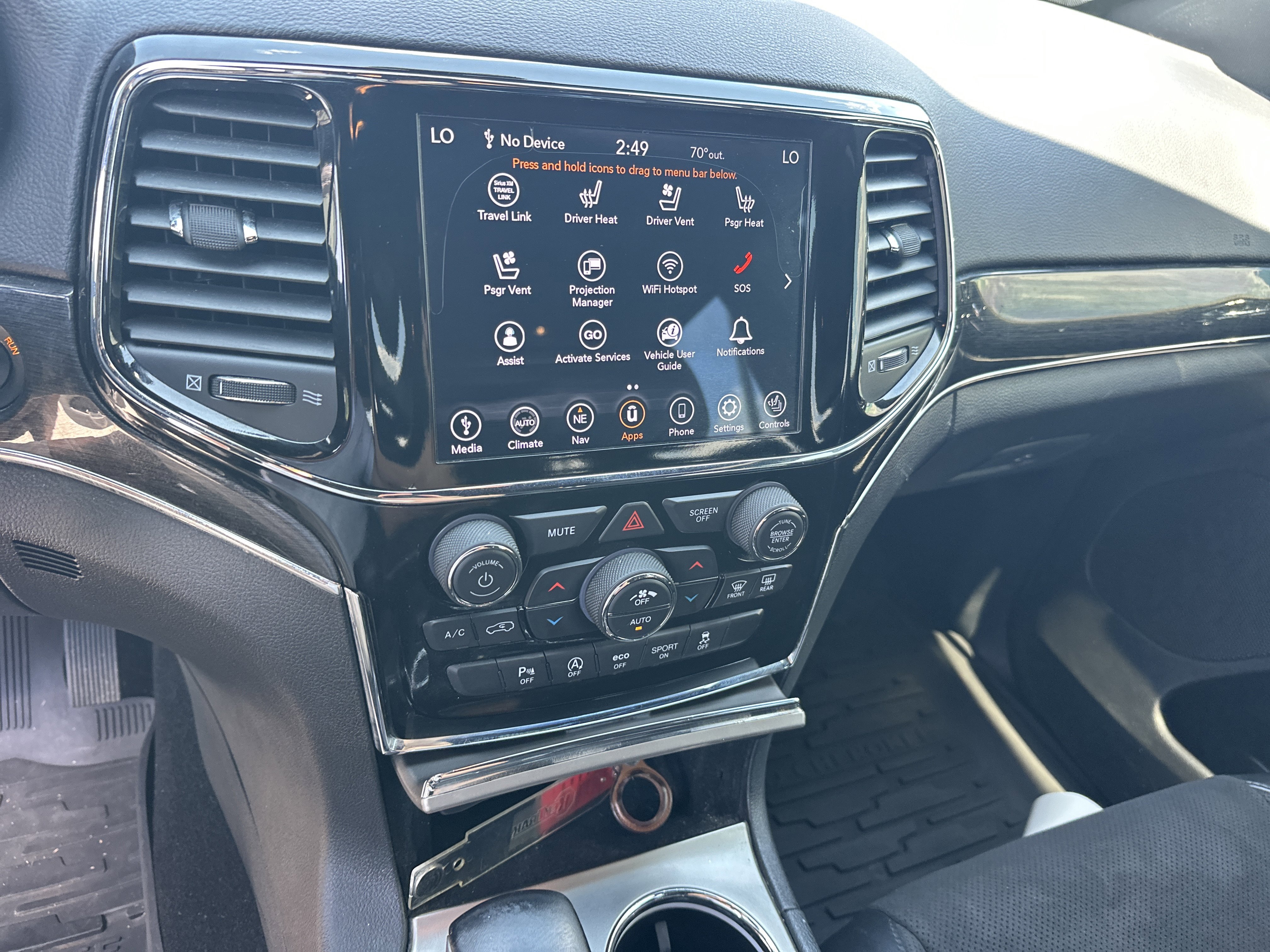 Used 2020 Bright White Clearcoat Jeep Trailhawk image 29