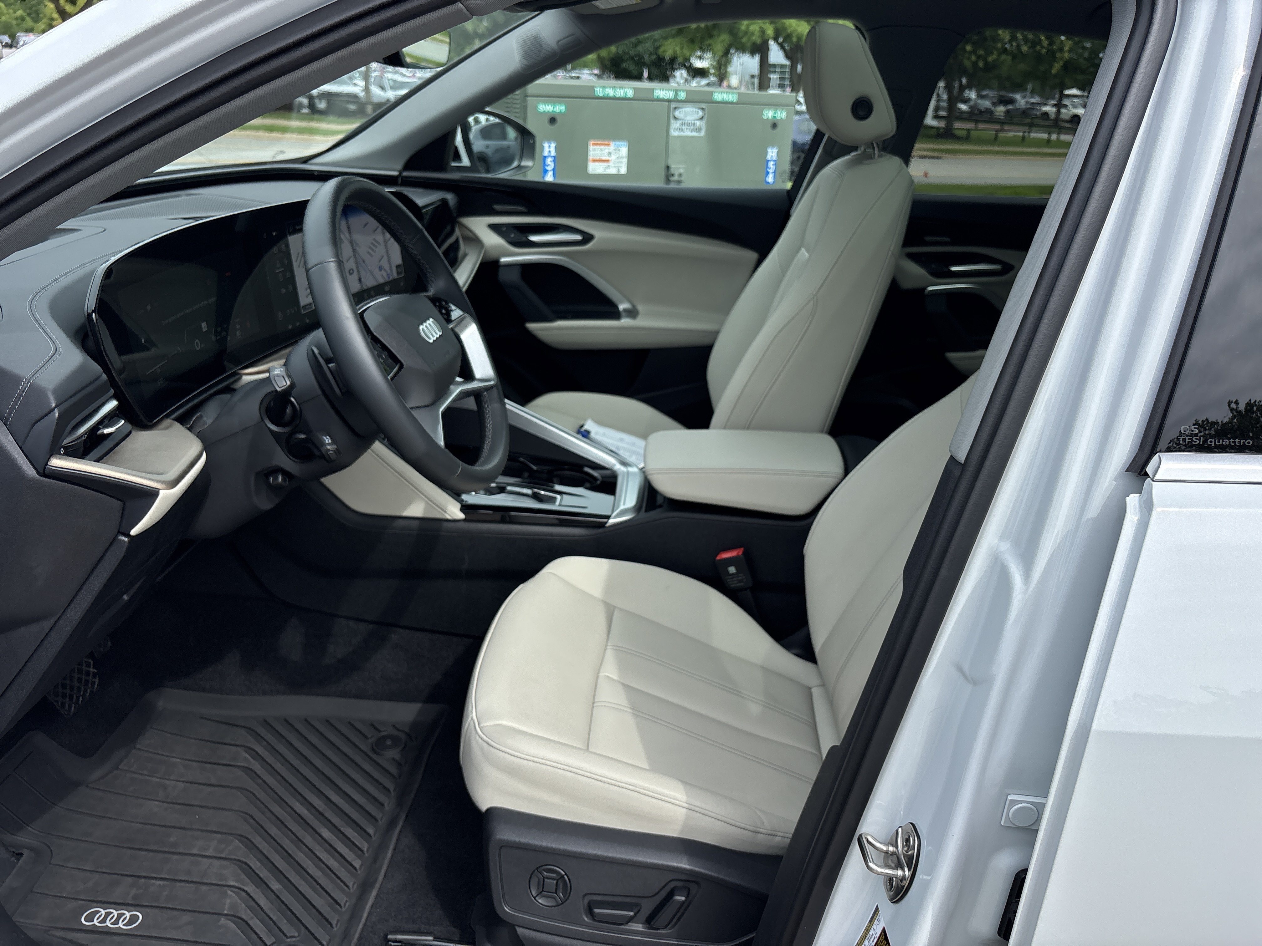 Used 2025 Arkona White Audi Premium Plus 2.0 TFSI AWD image 15