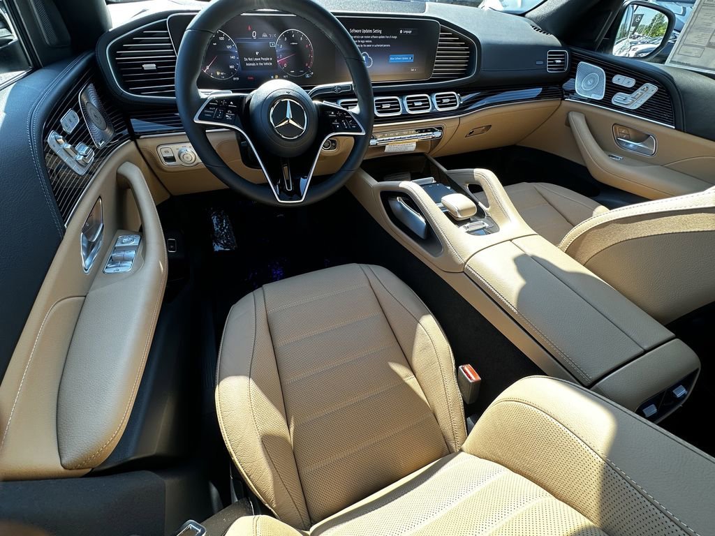 New 2026 MANUFAKTUR Moonlight White Metallic Mercedes-Benz GLE 450 image 26