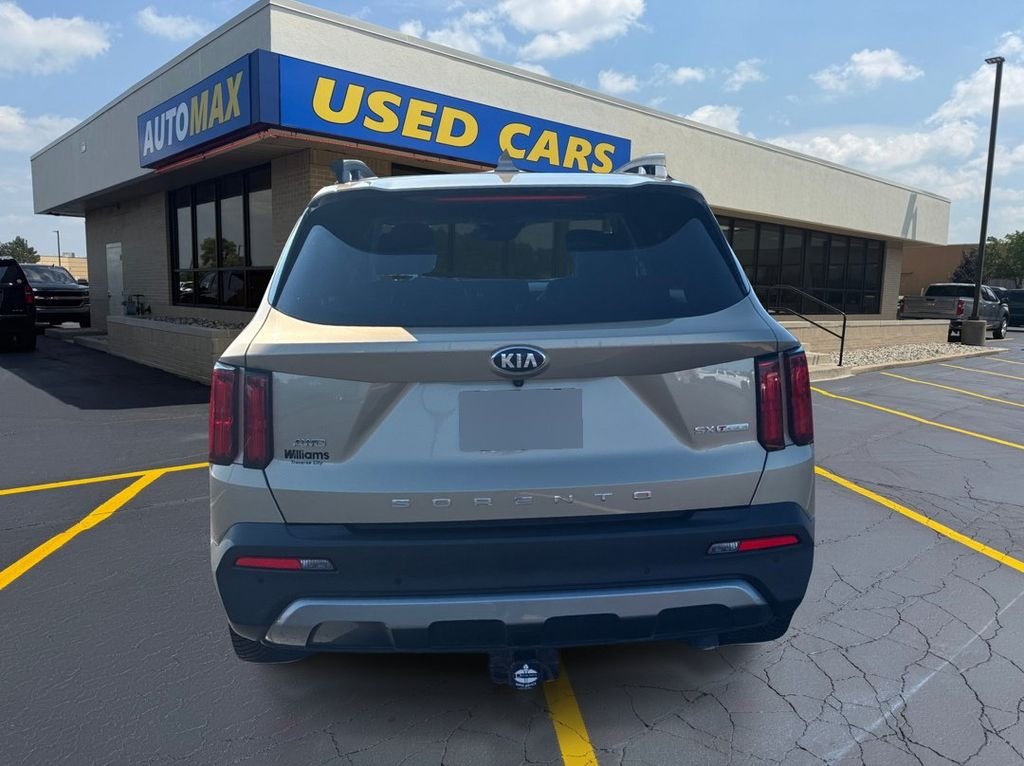Used 2021 Crystal Beige Kia SX Prestige X-Line image 6