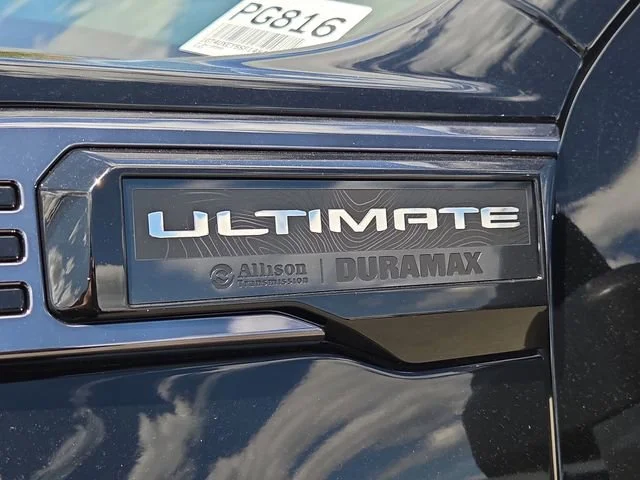 Used 2025 Onyx Black GMC Denali Ultimate image 6