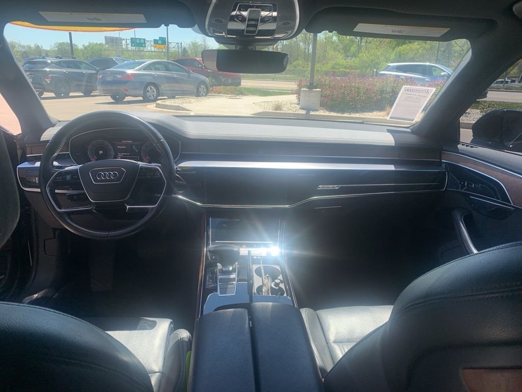 Used 2019 Black Audi L 55 image 9