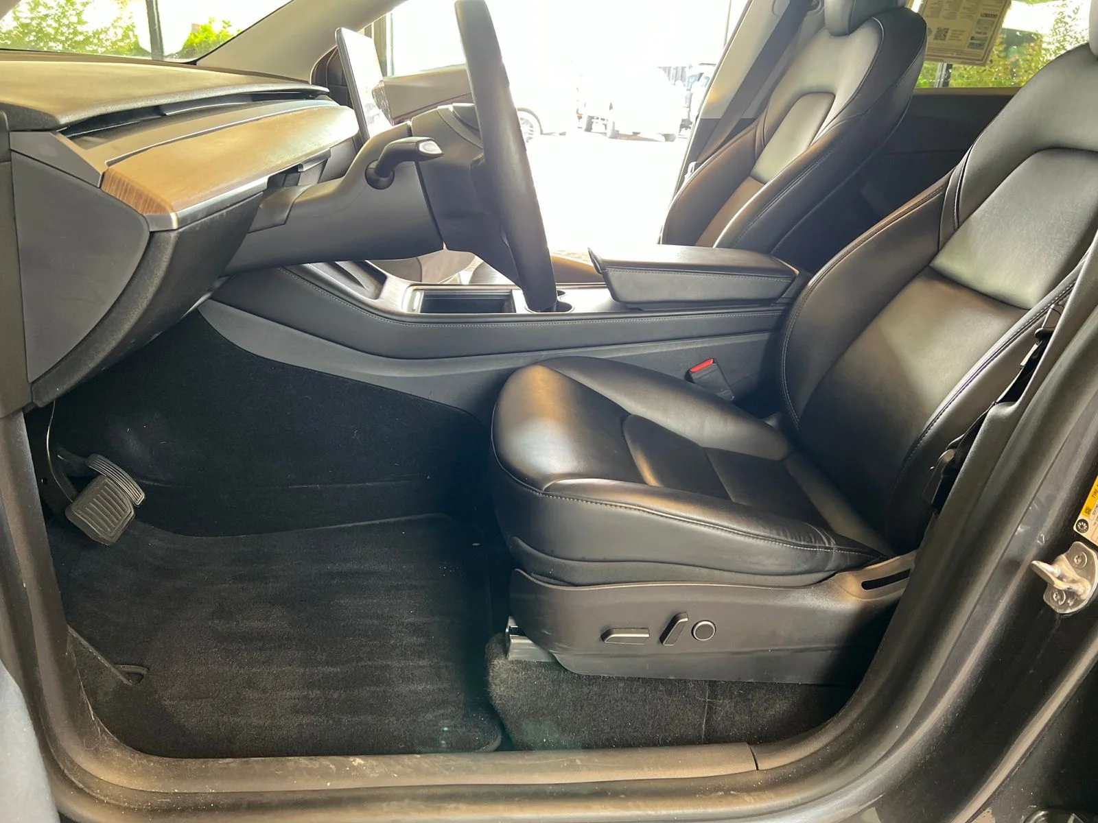 Used 2021 Midnight Silver Metallic Tesla Long Range image 21