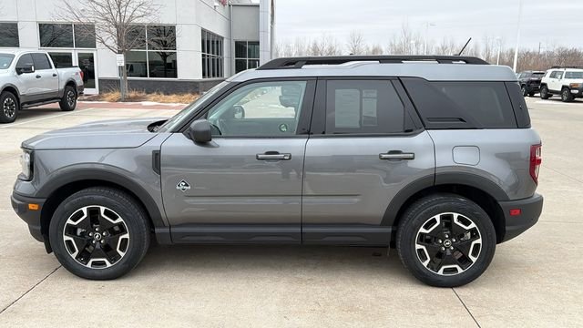 Used 2023 Gray Ford Outer Banks image 5