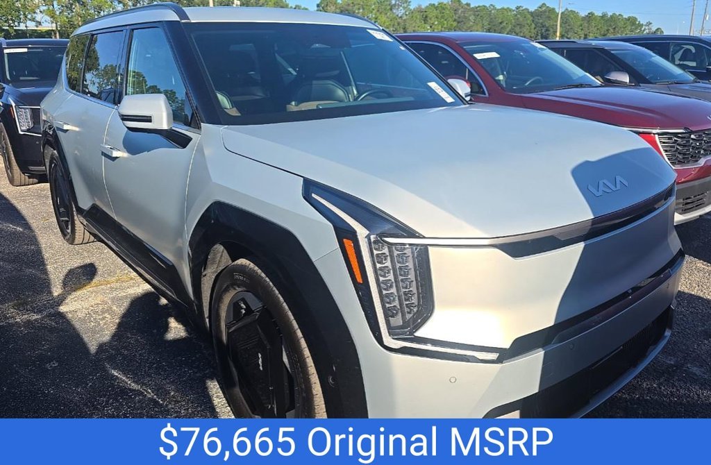 Used 2024 Kia EV9 Land with VIN KNDADFS53R6033587 for sale in Kansas City, KS