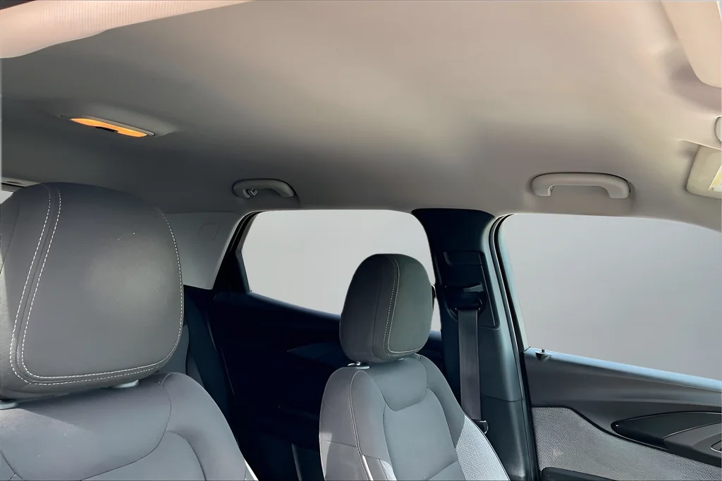 Used 2021 Blue Chevrolet LT image 19