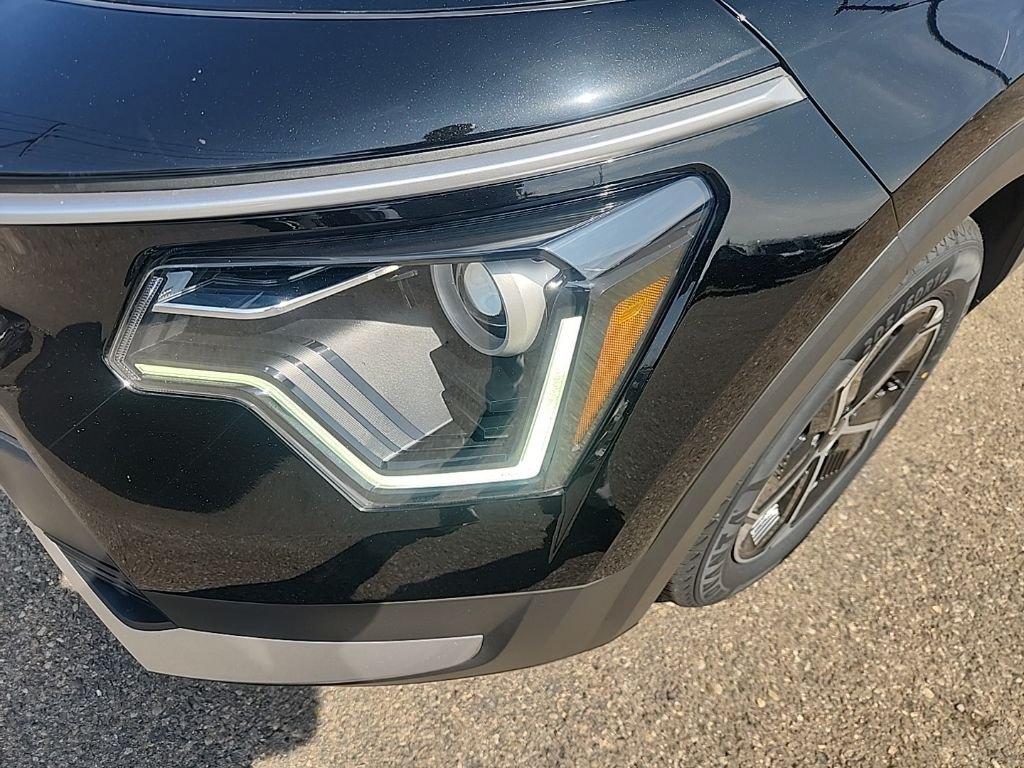 Used 2024 Black Kia EX image 5