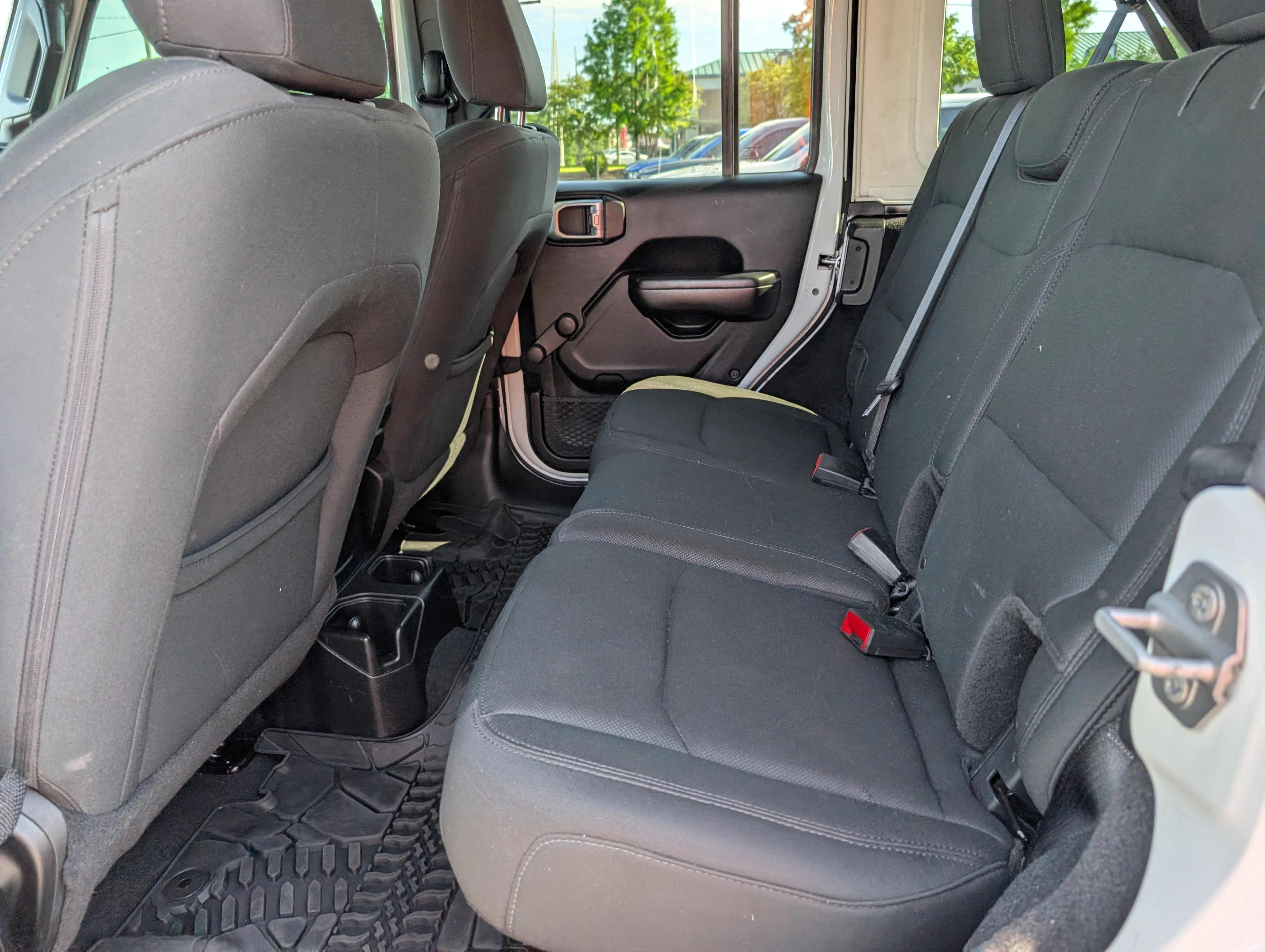 Used 2018 White Jeep Sport image 50