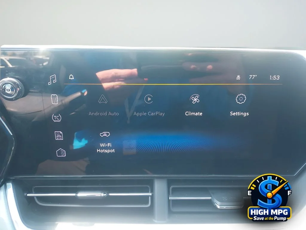 Used 2025 Gray Chevrolet LT image 17