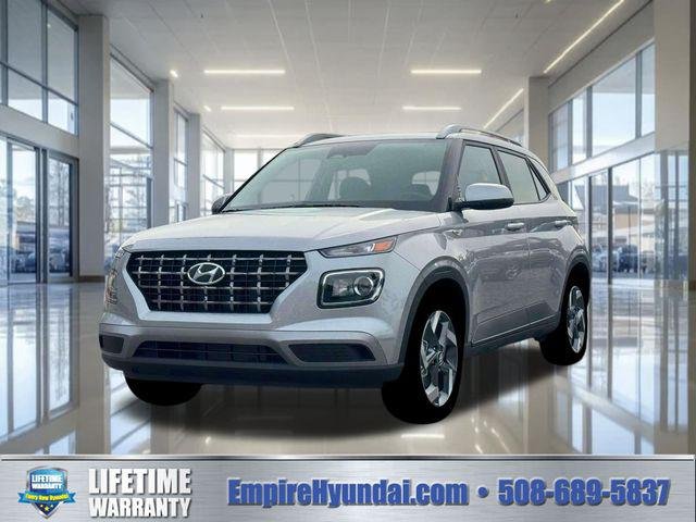 New 2026 Shimmering Silver Hyundai SEL image 1