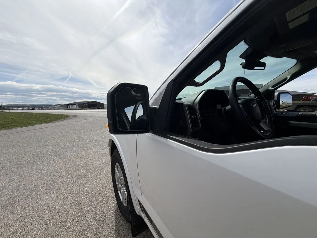 Used 2019 White Platinum Clearcoat Metallic Ford Lariat image 22