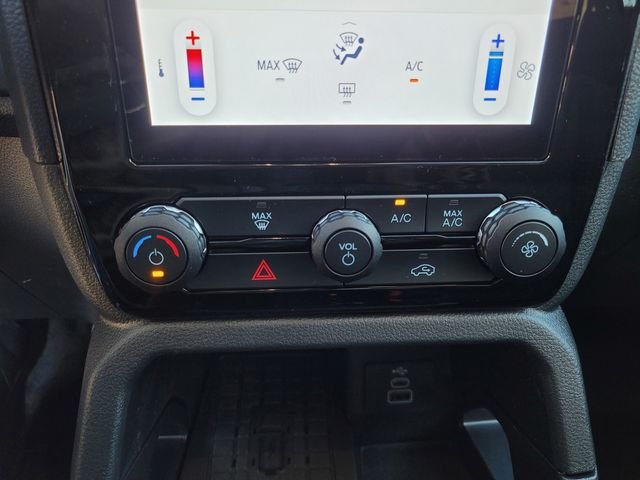 New 2025 Velocity Blue Metallic Ford XLT image 49