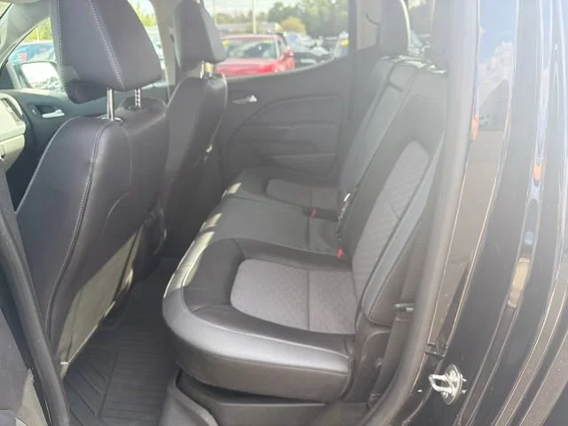 Used 2016 BLACK Chevrolet 4WD Z71 image 30