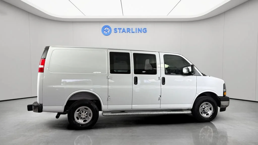 Used 2025 Summit White Chevrolet WT image 11