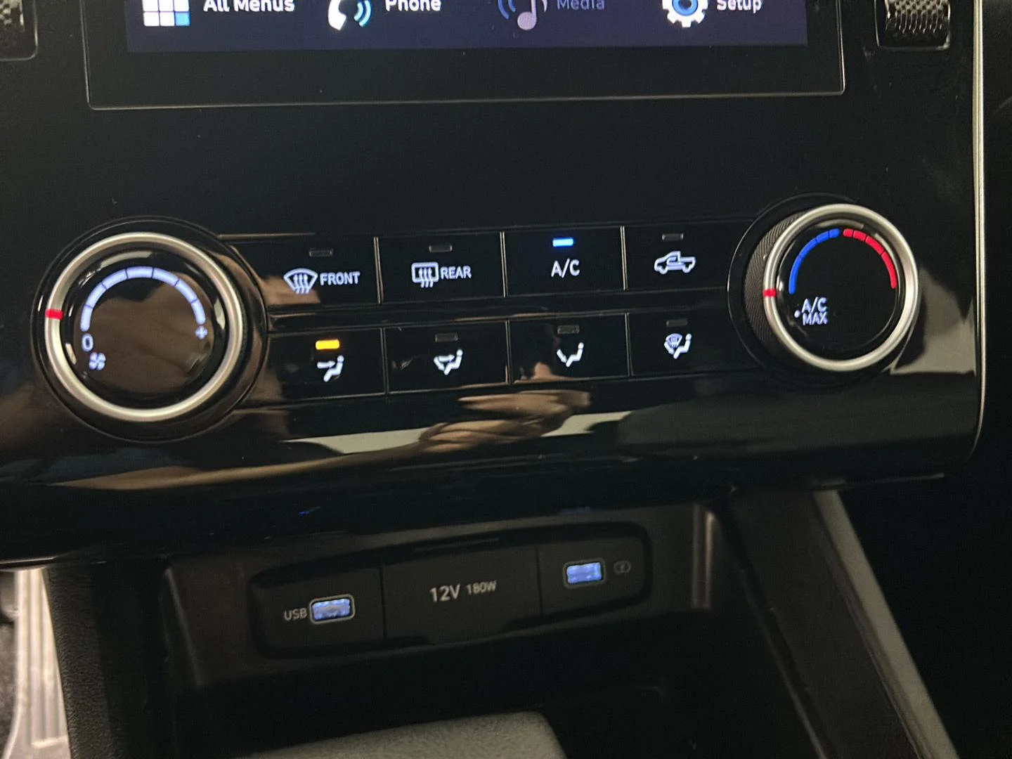 Used 2024 Hampton Gray Hyundai SE image 19
