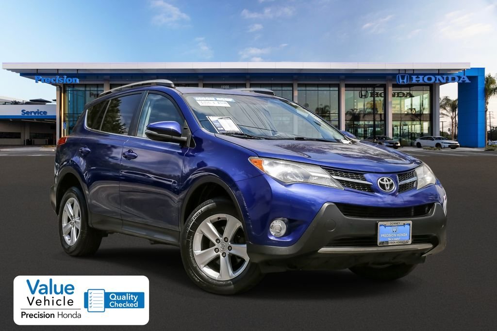 2014 Toyota RAV4 XLE's photo