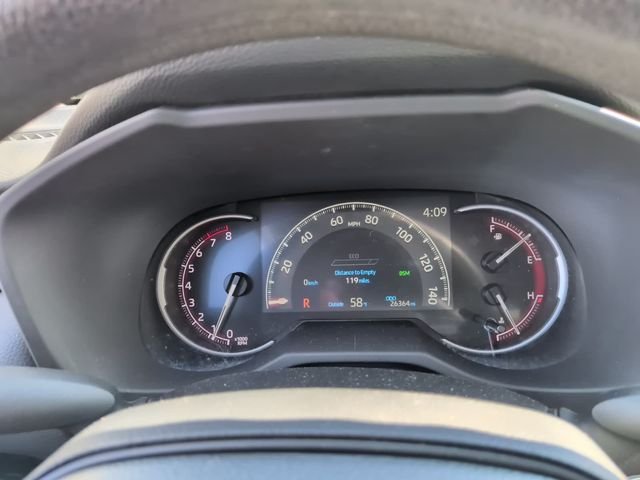 Used 2025 Silver Toyota XLE image 22