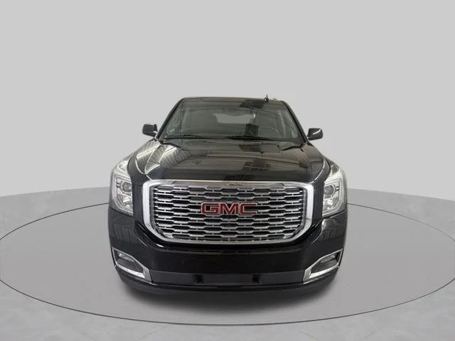 Used 2018 Onyx Black GMC Denali image 2