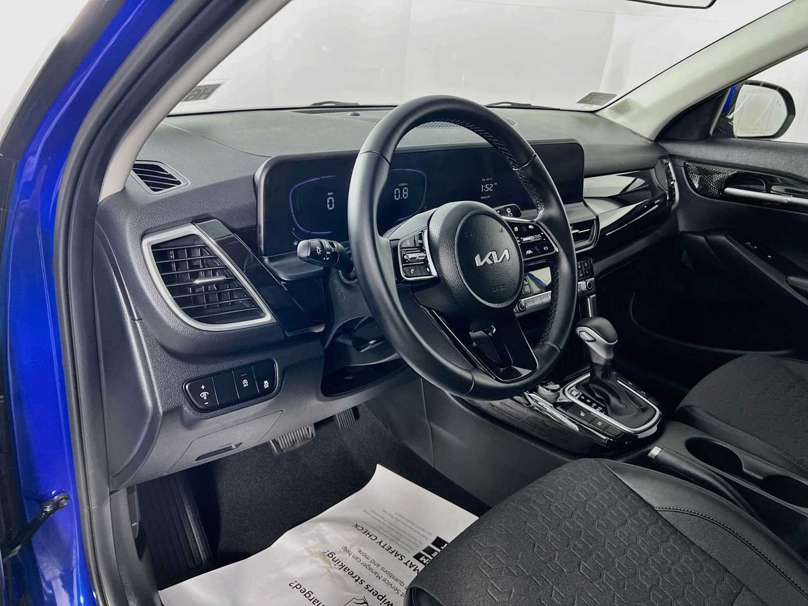 Used 2025 Neptune Blue Kia S image 9