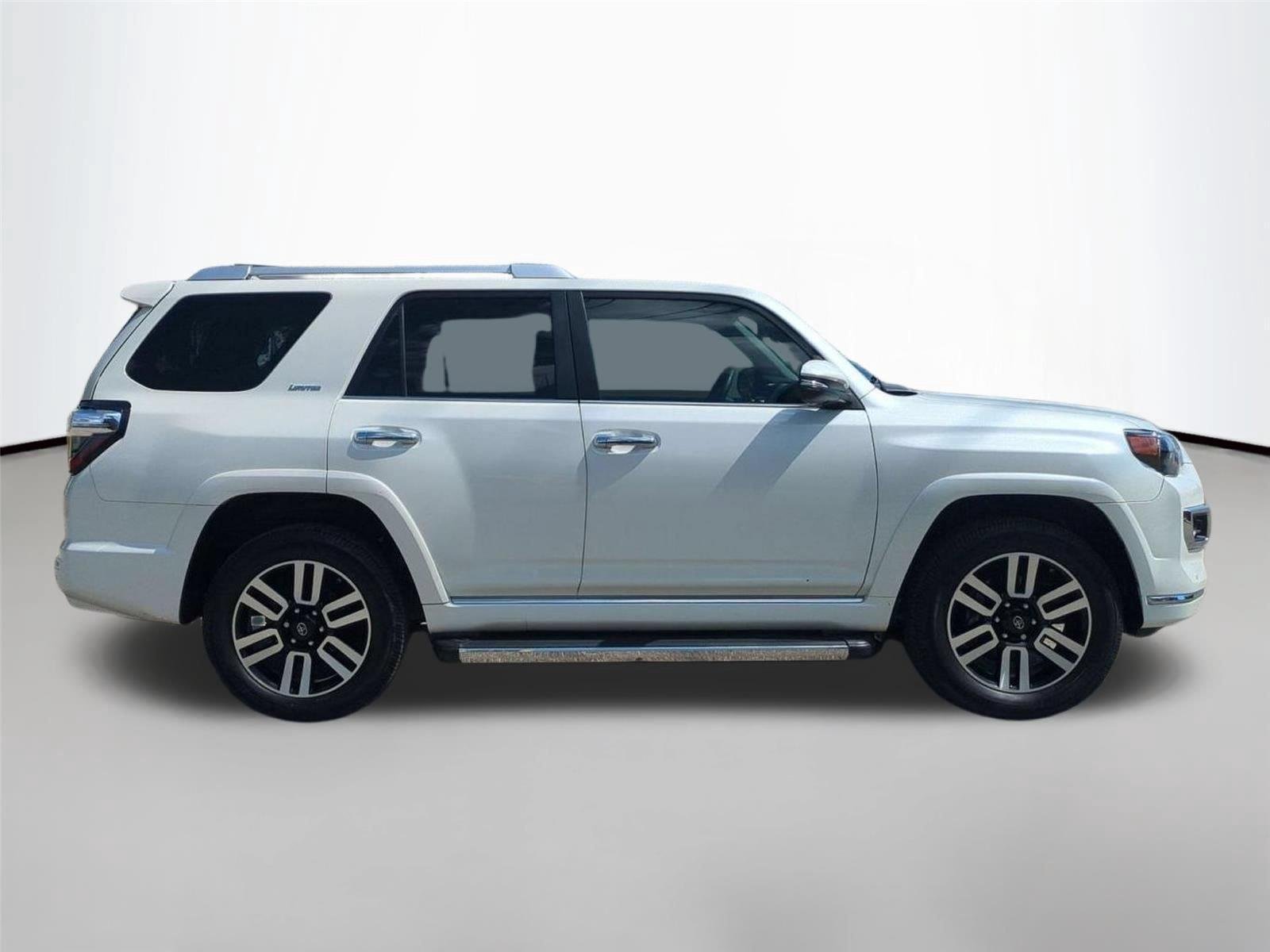 Used 2019 Blizzard Pearl Toyota Limited image 6
