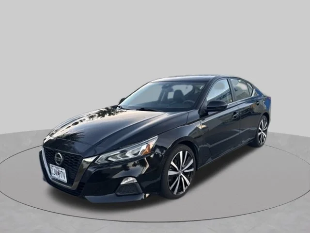 Used 2021 Black Nissan 2.5 SR image 5