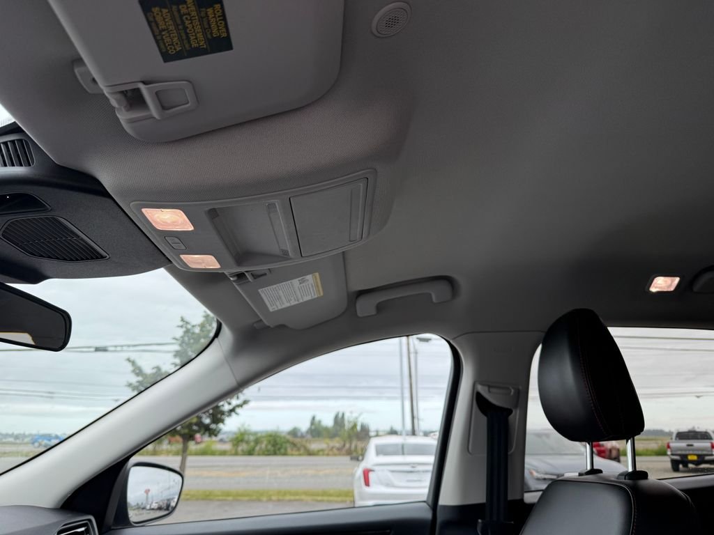 Used 2022 Gray Ford SEL image 17