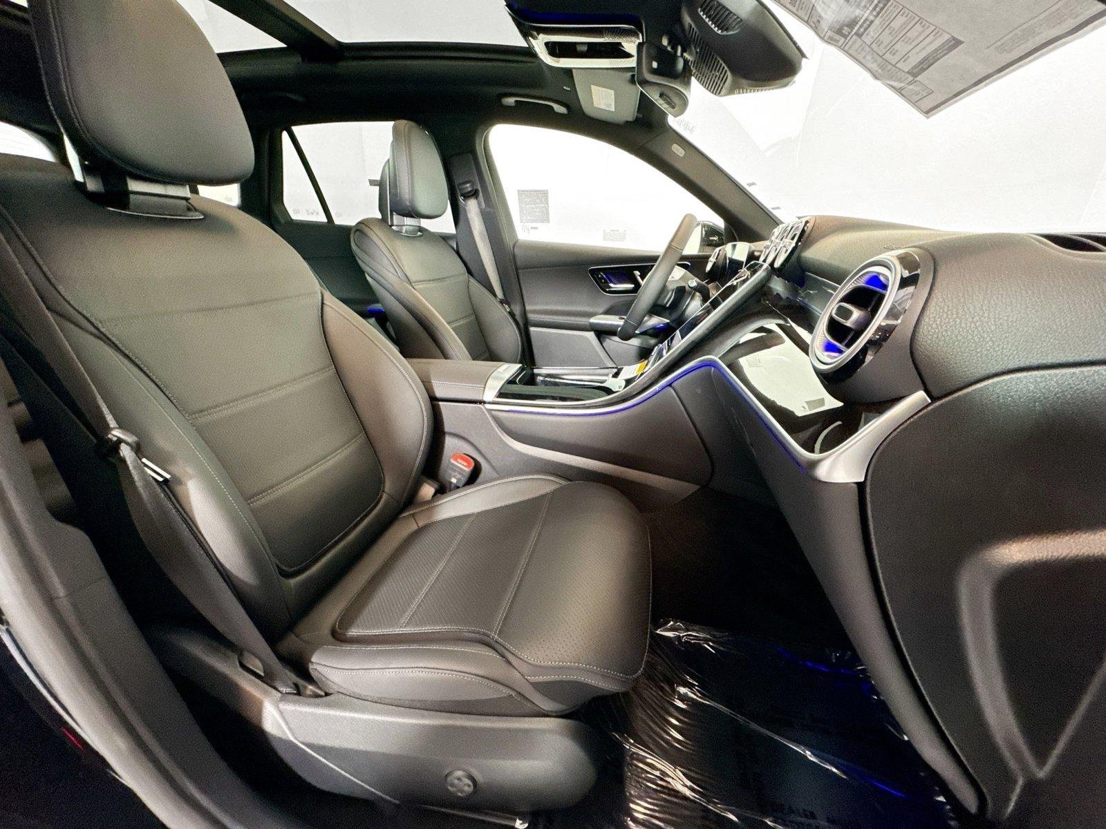 New 2026 Black Mercedes-Benz GLC 300 image 26