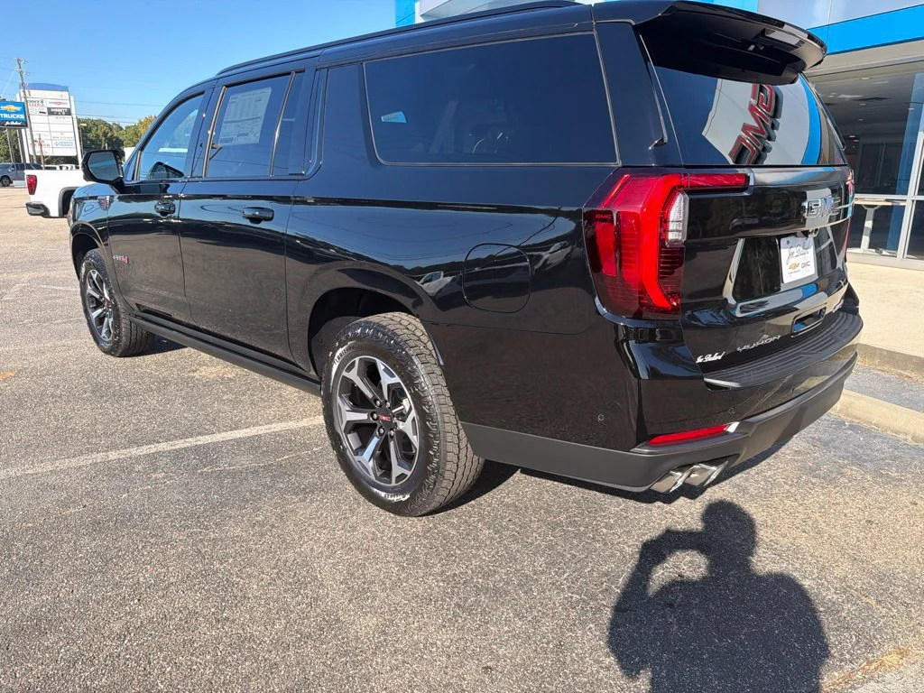 New 2026 Onyx Black GMC AT4 Ultimate image 3